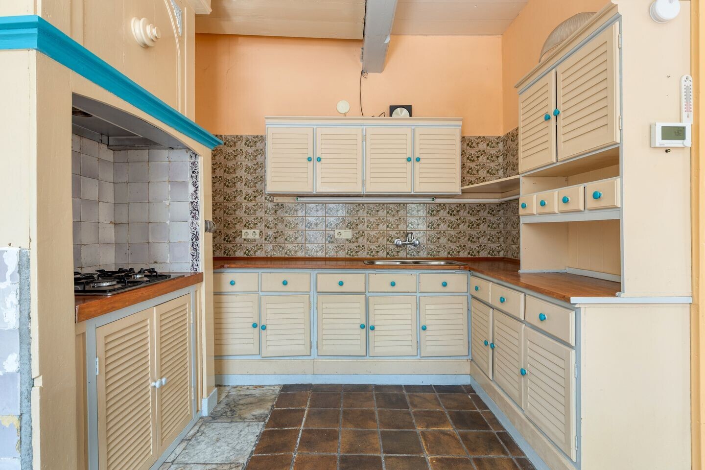 Vrijstaande woning te koop: Kerkbuurt 41, Westzaan