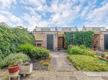 Tussenwoning te koop: Leeuwerikstraat 6, Westzaan