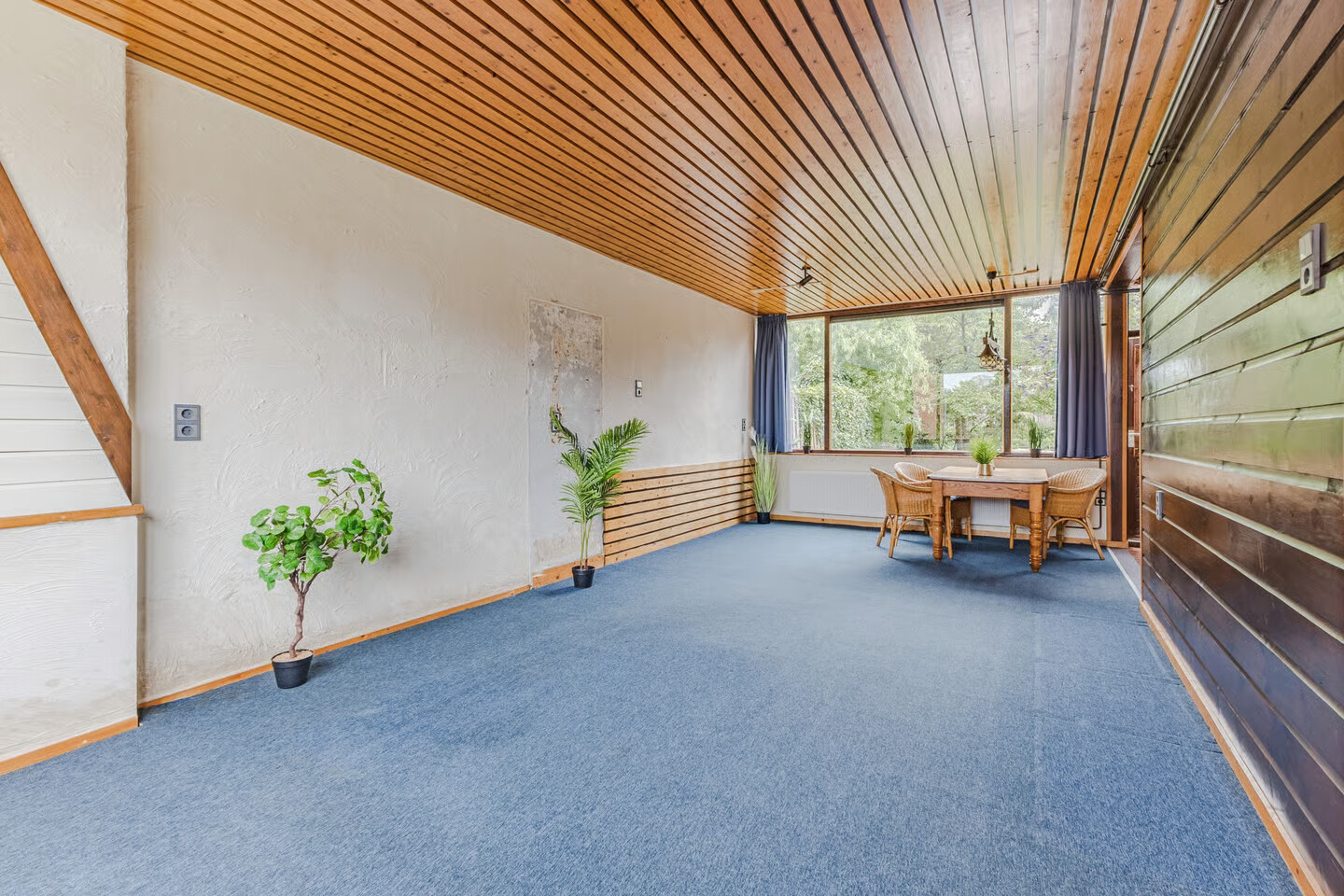 Tussenwoning te koop: Roerdompstraat 19, Westzaan