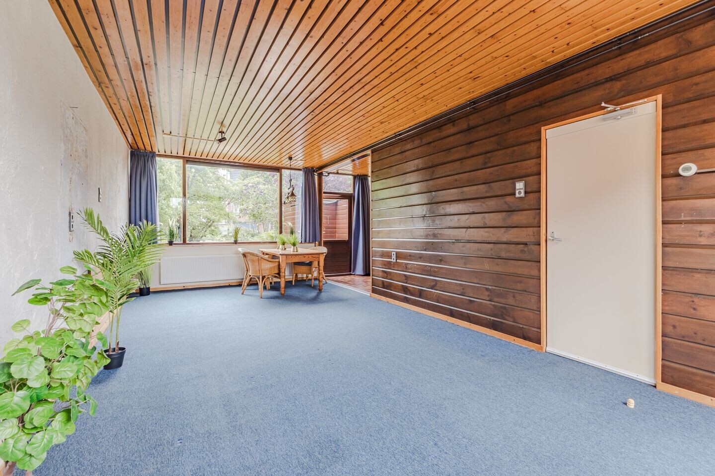 Tussenwoning te koop: Roerdompstraat 19, Westzaan