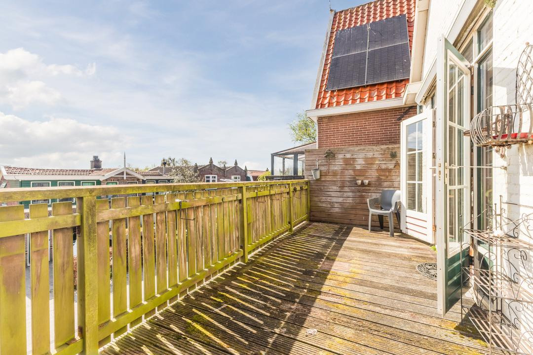Hoekwoning te koop: Overtoom 17, Westzaan