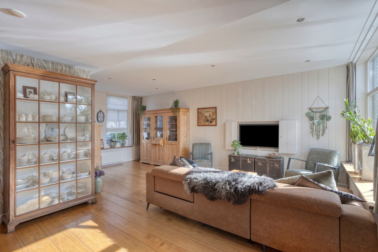 Vrijstaande woning te koop: Veldweg 43, Westzaan