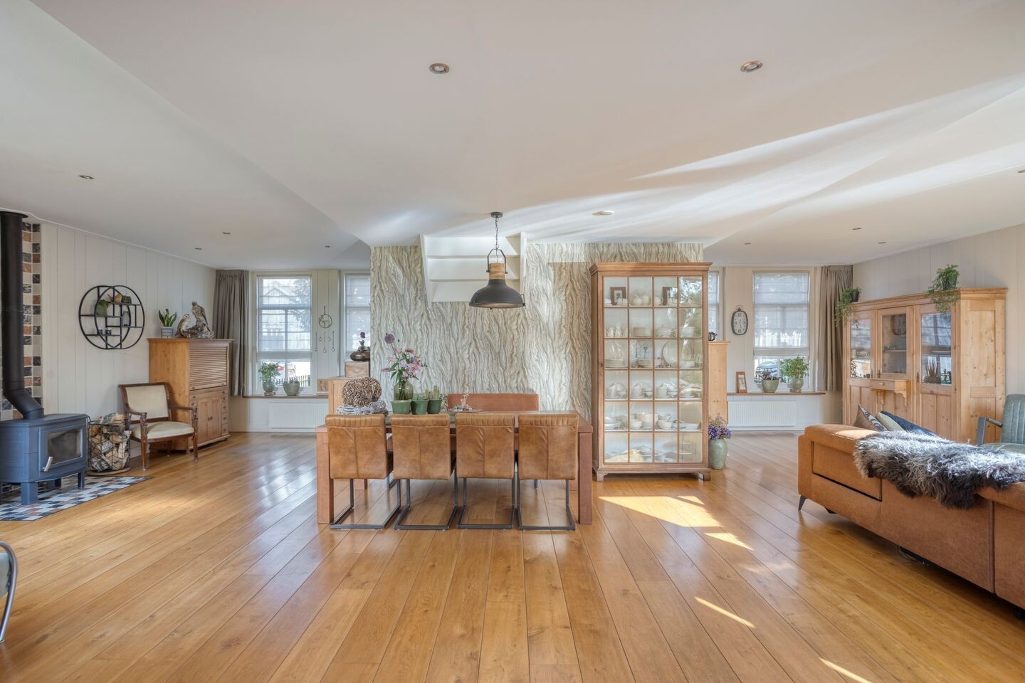 Vrijstaande woning te koop: Veldweg 43, Westzaan