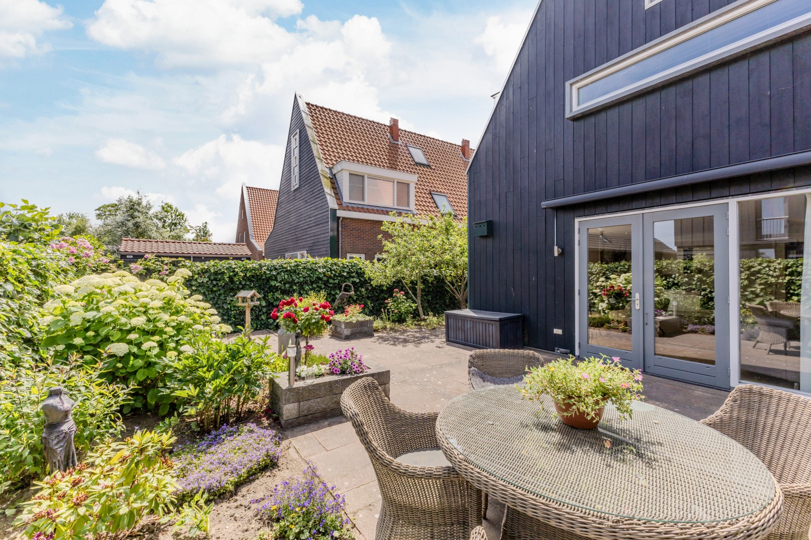Twee-onder-één-kap te koop: J.J. Allanstraat 266A, Westzaan