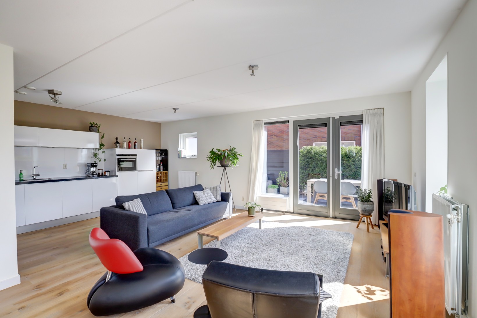 Twee-onder-één-kap te koop: J.J. Allanstraat 270, Westzaan