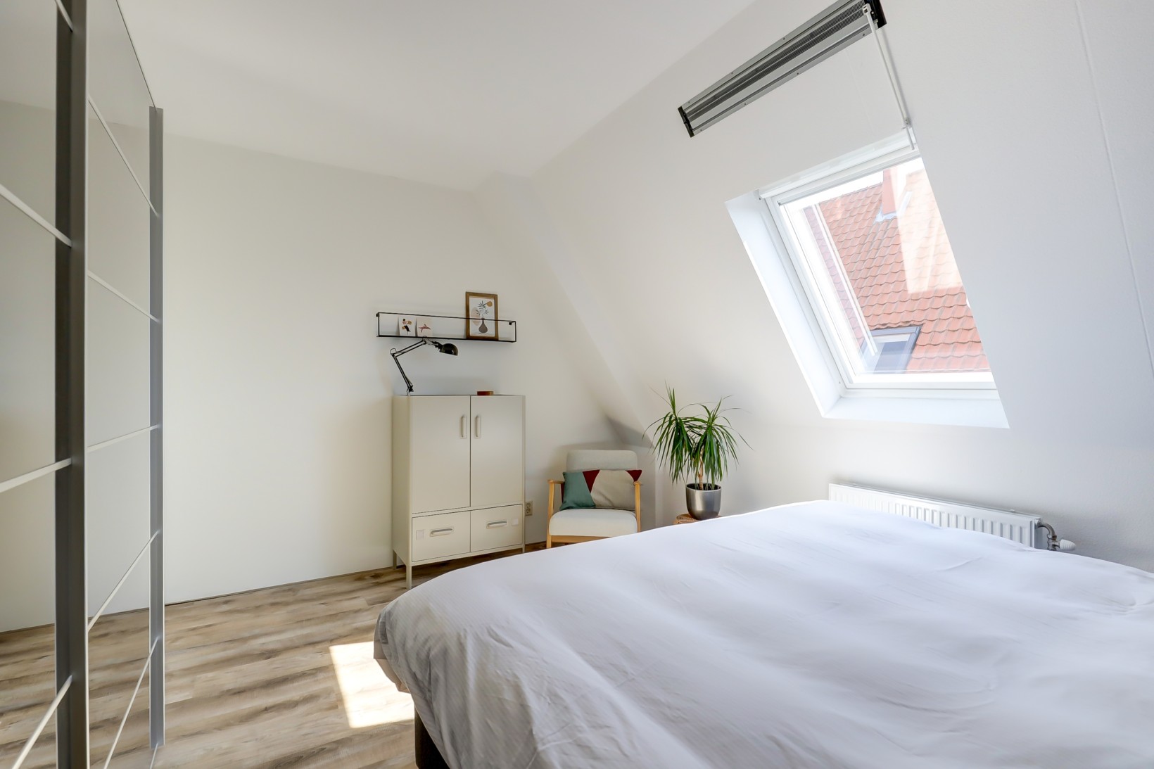 Twee-onder-één-kap te koop: J.J. Allanstraat 270, Westzaan