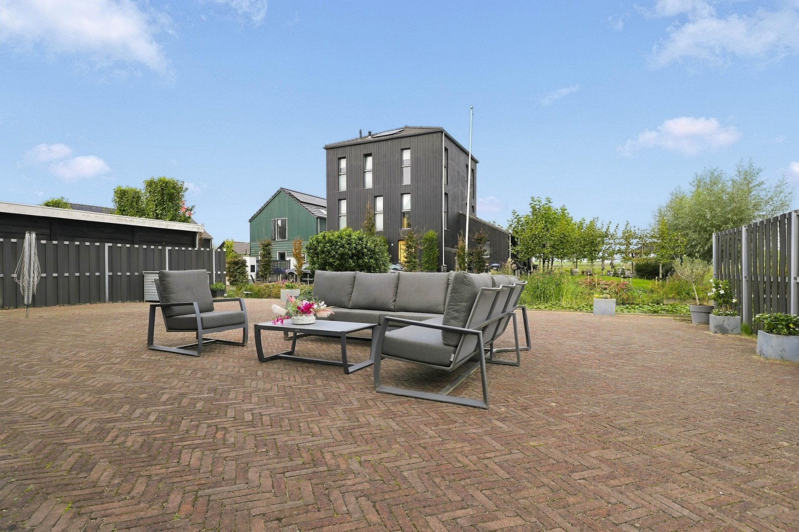Vrijstaande woning te koop: Weiver 121, Westzaan