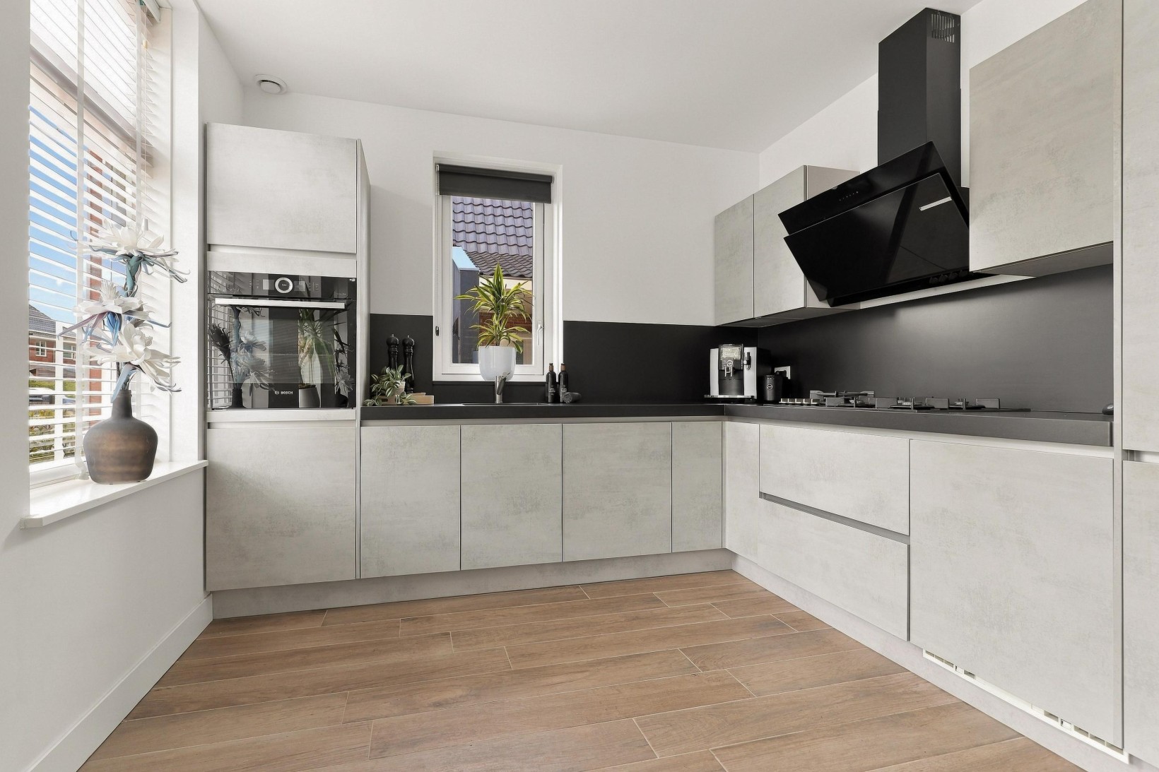 Vrijstaande woning te koop: Weiver 121, Westzaan