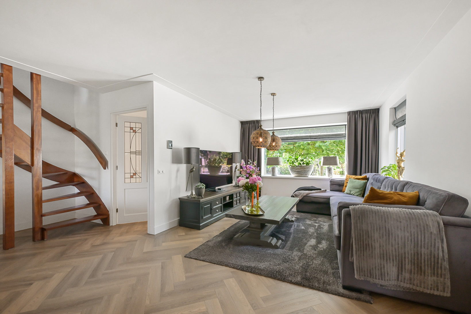 Tussenwoning te koop: Burgemeester Vijlbriefstraat 21, Westzaan