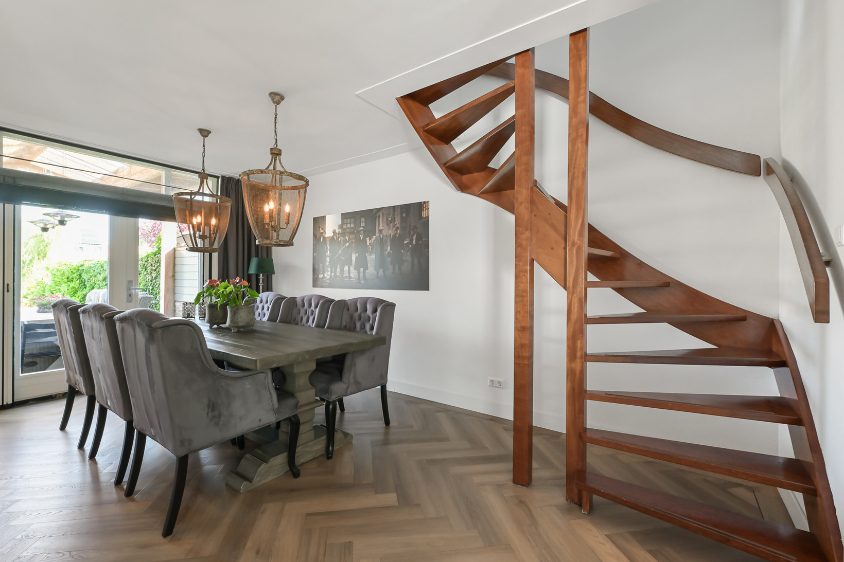 Tussenwoning te koop: Burgemeester Vijlbriefstraat 21, Westzaan