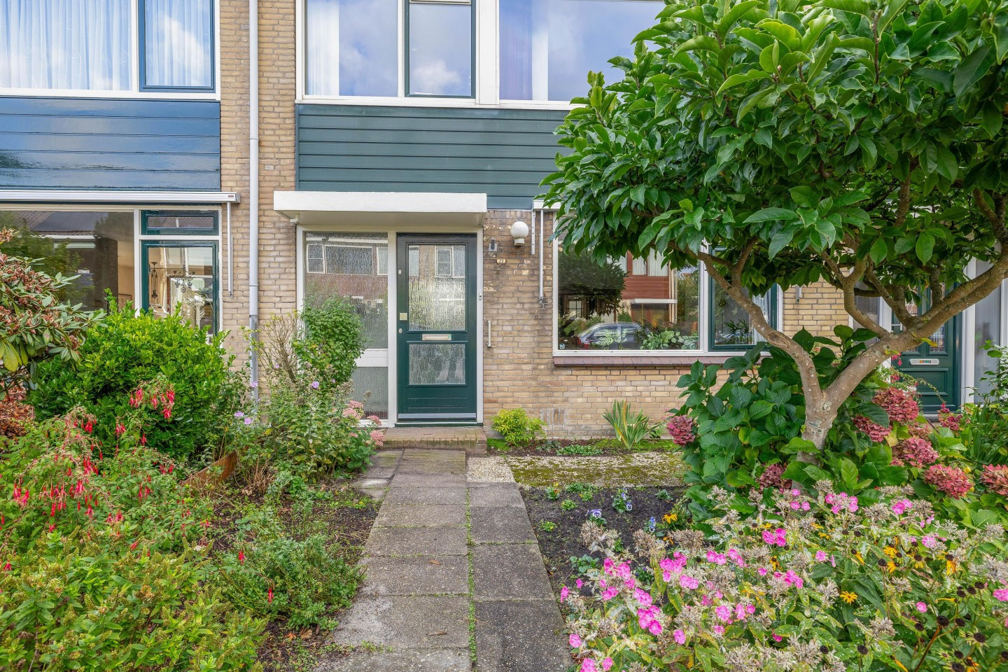 Tussenwoning te koop: Jean Henri Dunantstraat 27, Krommenie