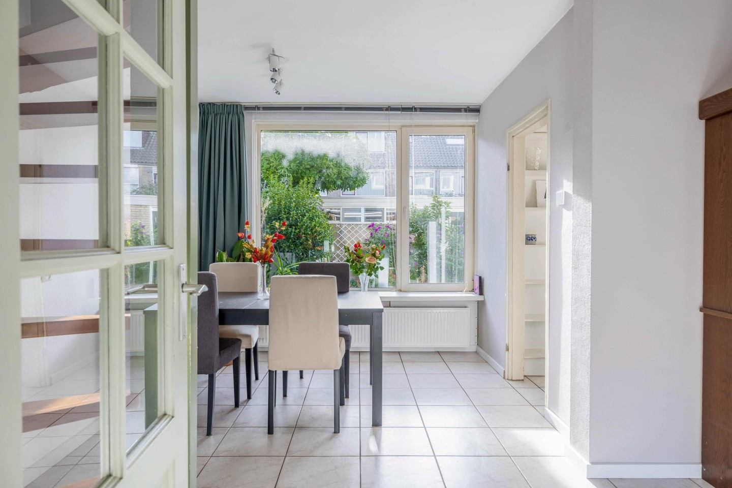 Tussenwoning te koop: Jean Henri Dunantstraat 27, Krommenie