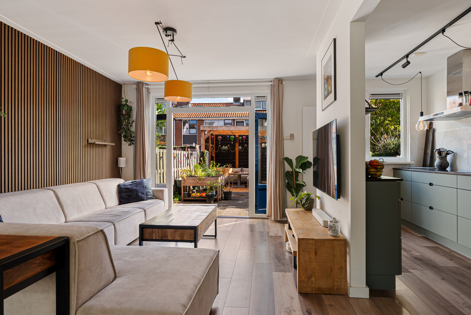 Tussenwoning te koop: Vogelmelkstraat 9, Krommenie