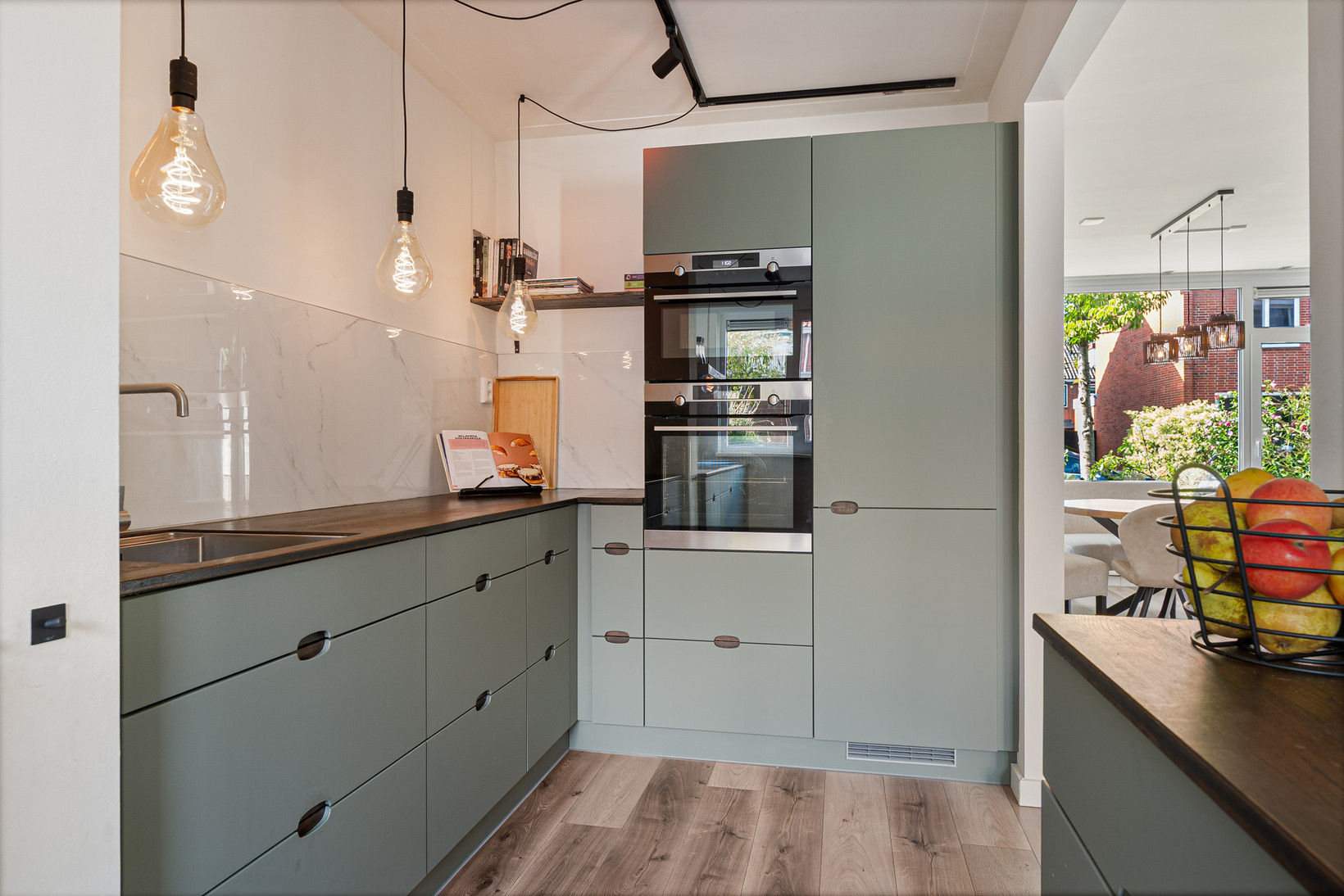 Tussenwoning te koop: Vogelmelkstraat 9, Krommenie