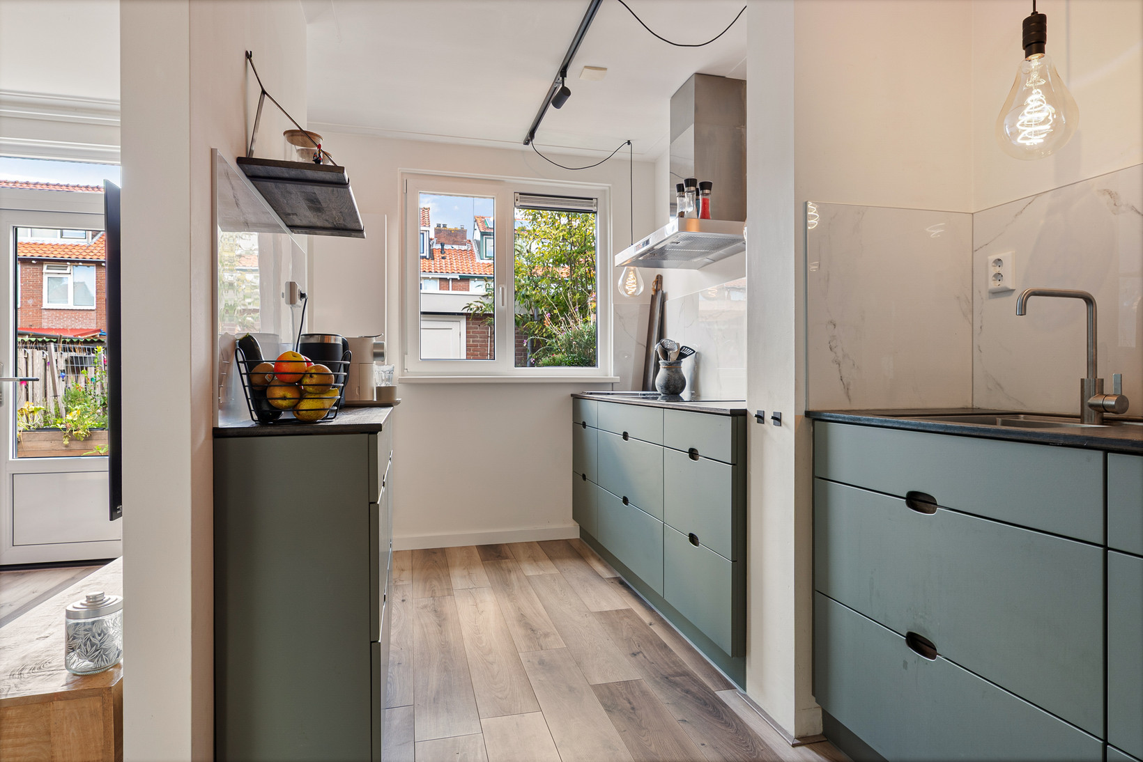 Tussenwoning te koop: Vogelmelkstraat 9, Krommenie