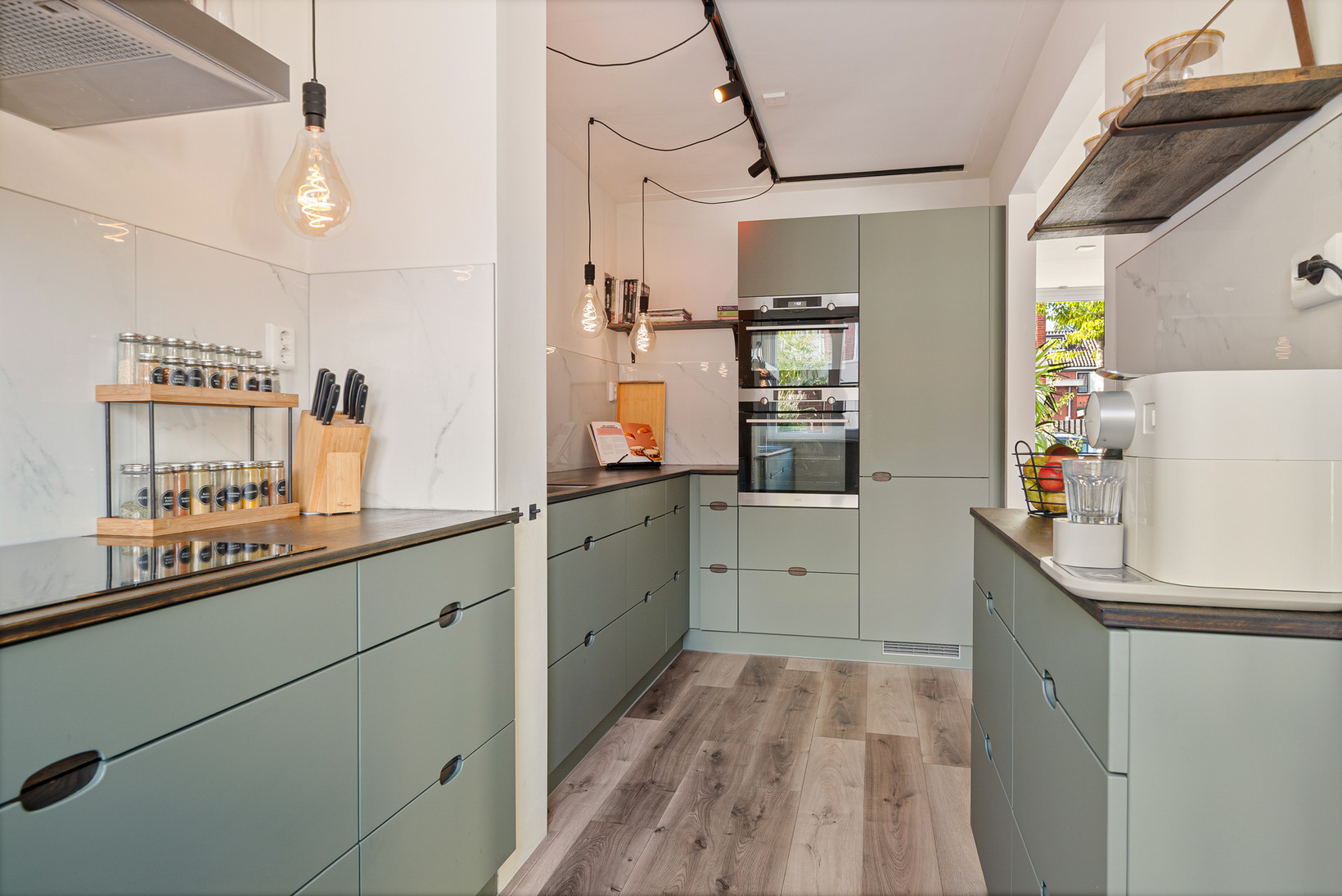 Tussenwoning te koop: Vogelmelkstraat 9, Krommenie