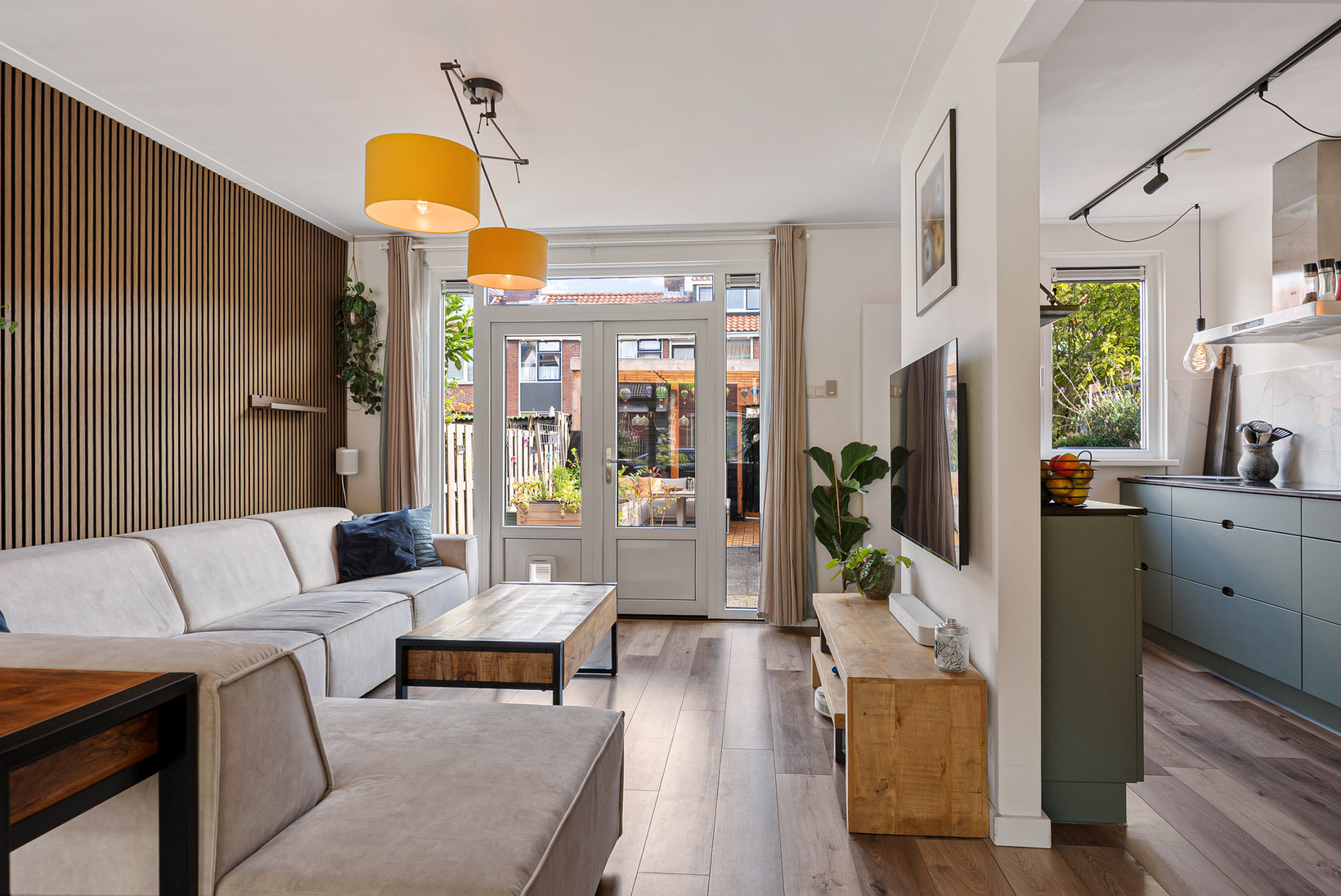 Tussenwoning te koop: Vogelmelkstraat 9, Krommenie