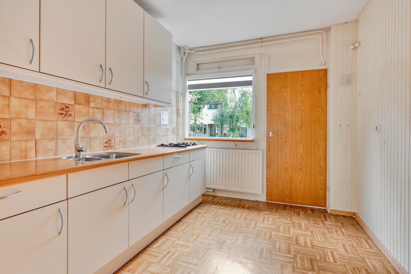 Tussenwoning te koop: Neptunuslaan 202, Krommenie