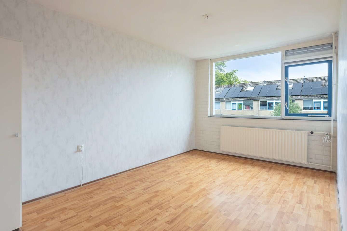Tussenwoning te koop: Neptunuslaan 202, Krommenie