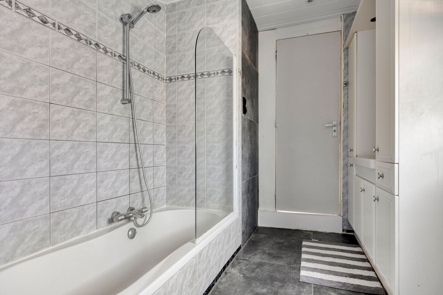 Hoekwoning te koop: Dorpsstraat 484, Assendelft