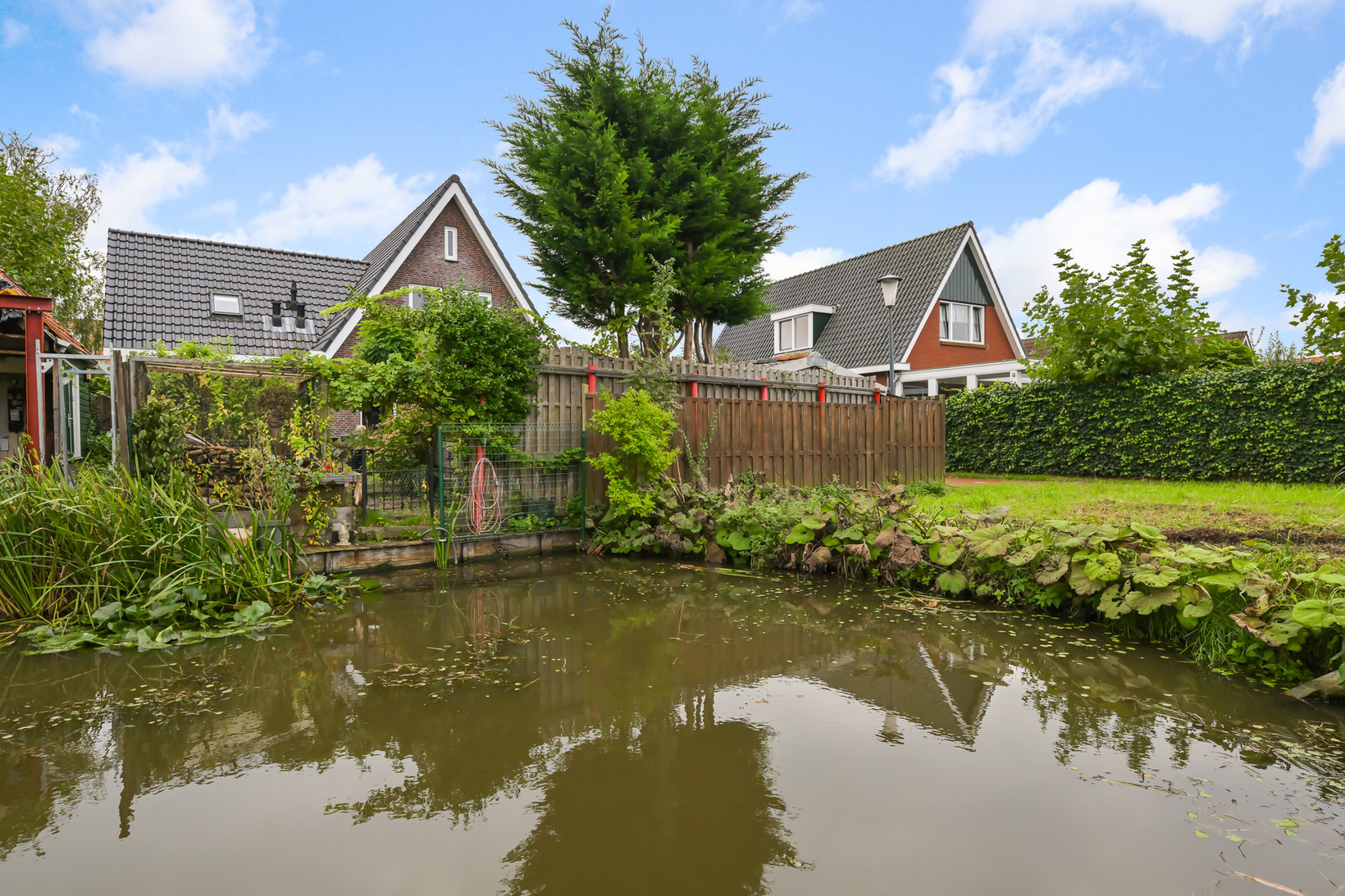 Vrijstaande woning te koop: Dorpsstraat 826, Assendelft