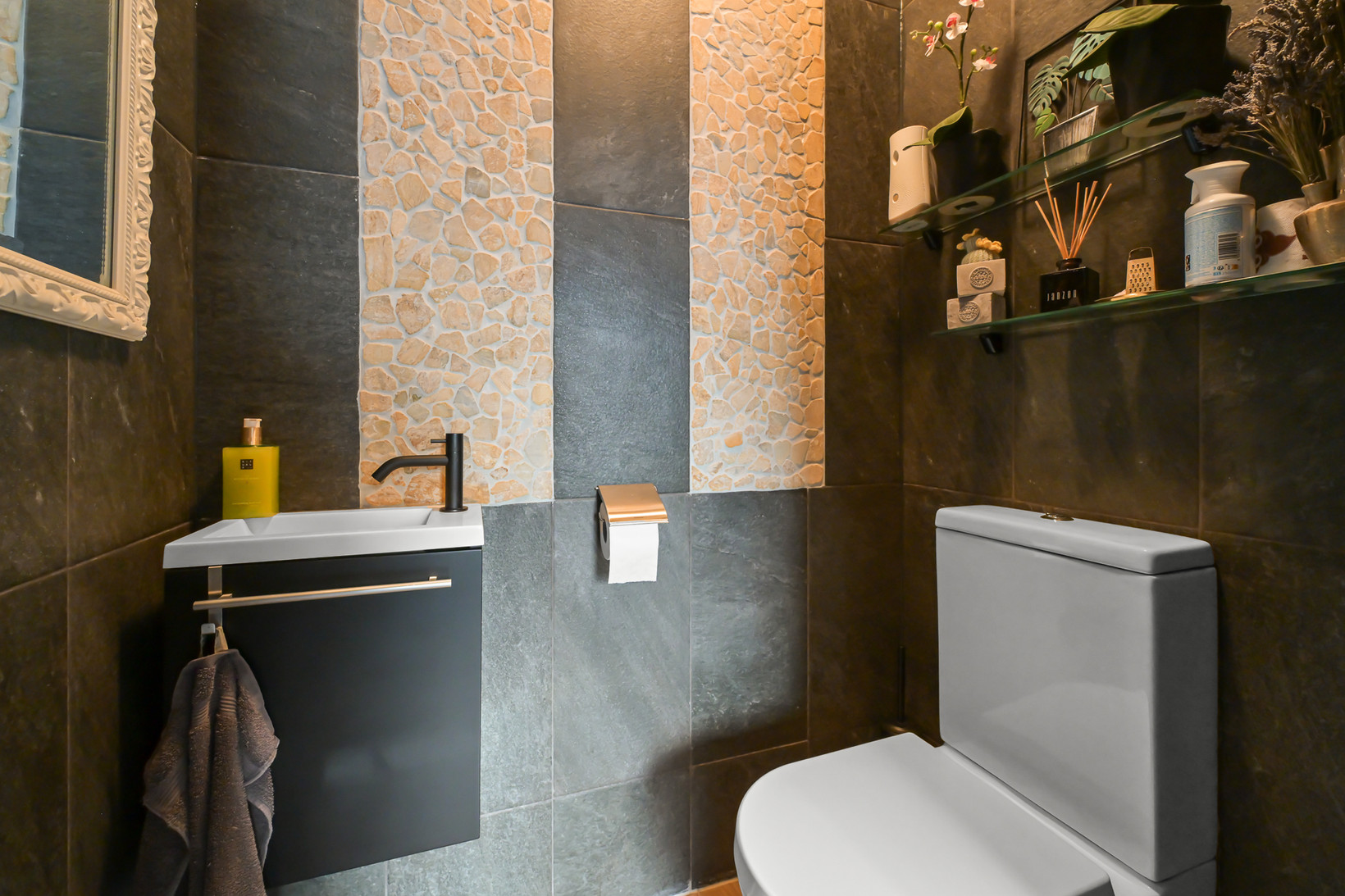 Vrijstaande woning te koop: Dorpsstraat 826, Assendelft