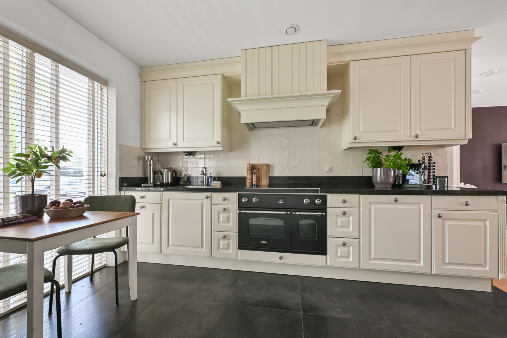Tussenwoning te koop: Rekenmeester 37, Assendelft
