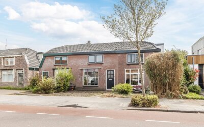 Dorpsstraat 1013