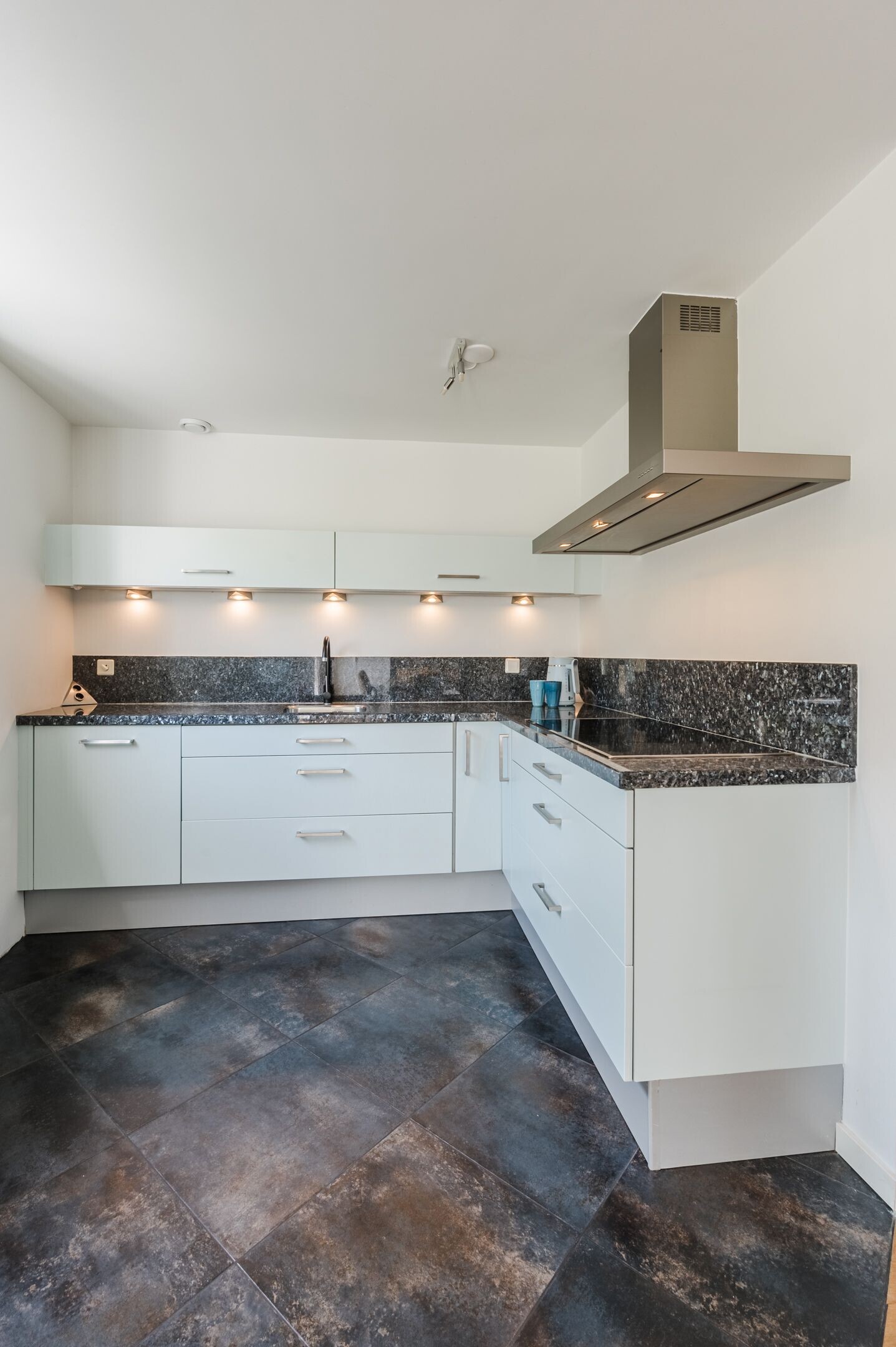 Tussenwoning te koop: Vrije Heerlijkheid 81, Assendelft