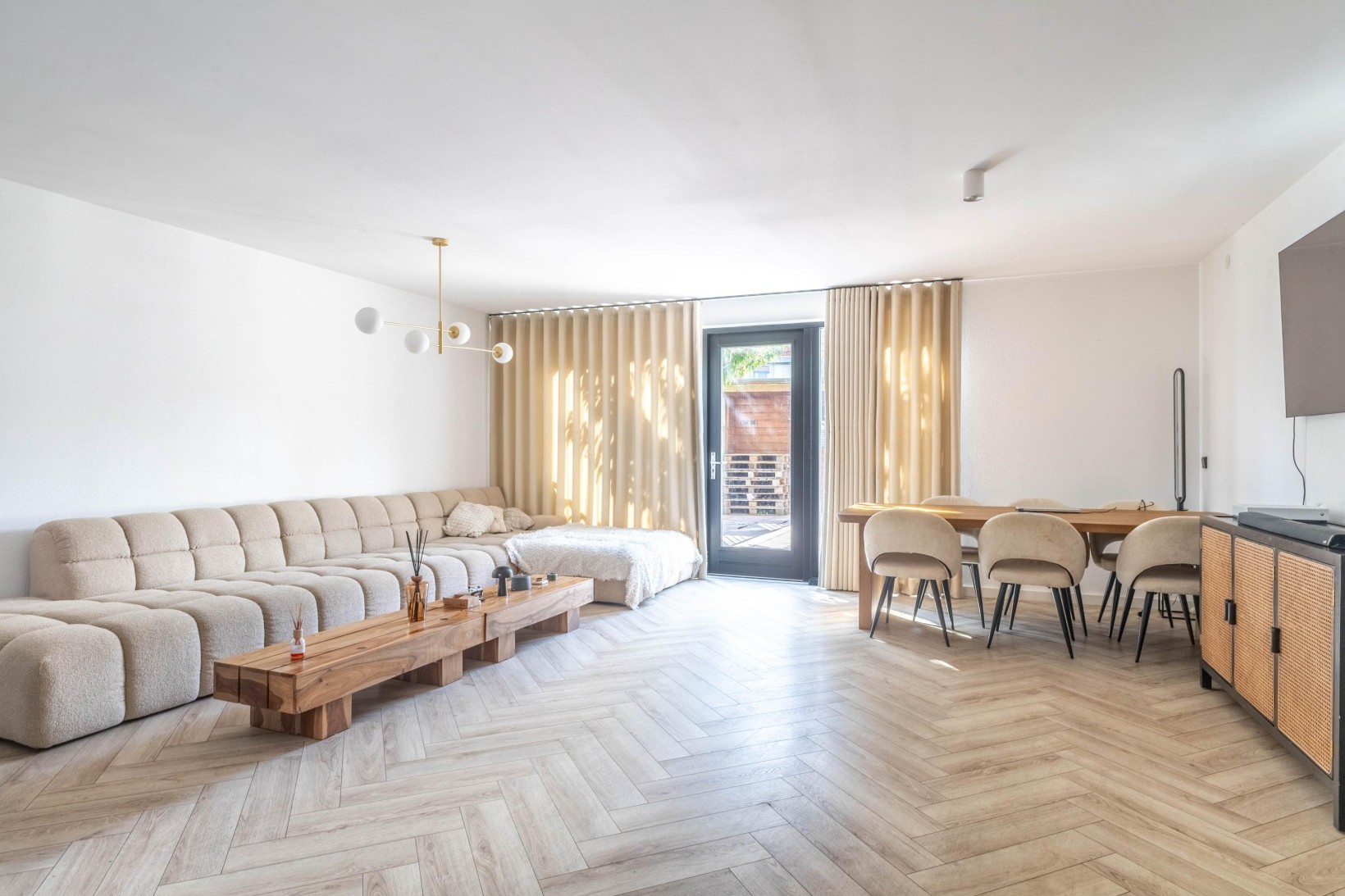 Tussenwoning te koop: IJsbloem 23, Assendelft