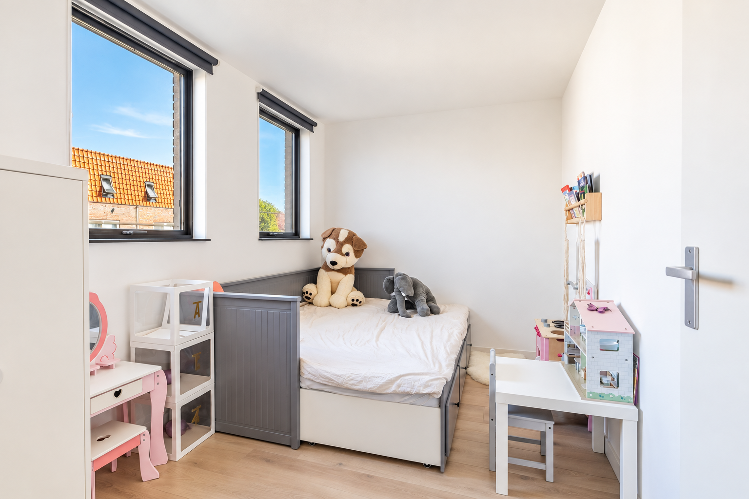 Tussenwoning te koop: IJsbloem 23, Assendelft