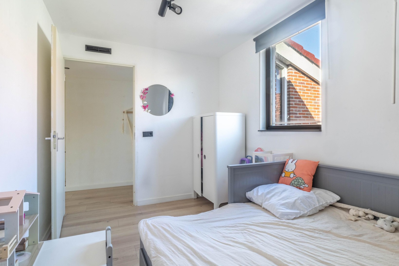 Tussenwoning te koop: IJsbloem 23, Assendelft