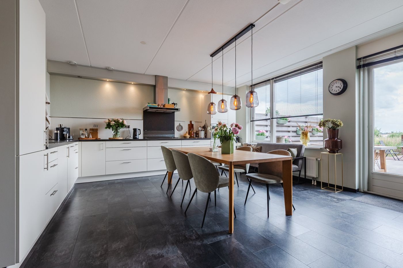 Tussenwoning te koop: Veenland 3, Assendelft
