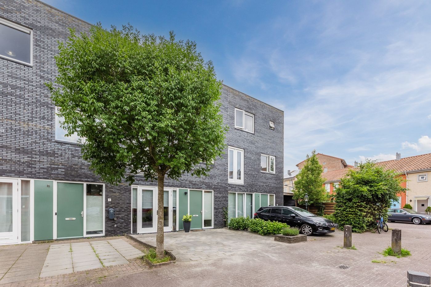Tussenwoning te koop: Veenland 3, Assendelft