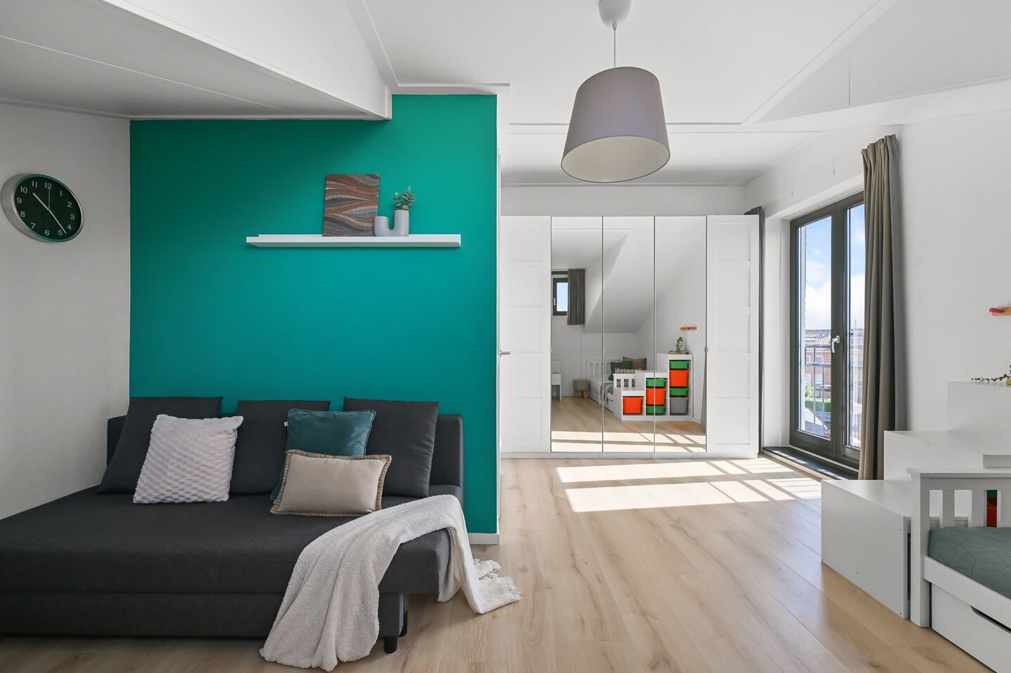 Hoekwoning te koop: Veenland 7, Assendelft
