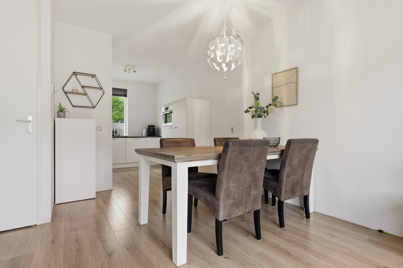 Tussenwoning te koop: Saendelverlaan 149, Assendelft