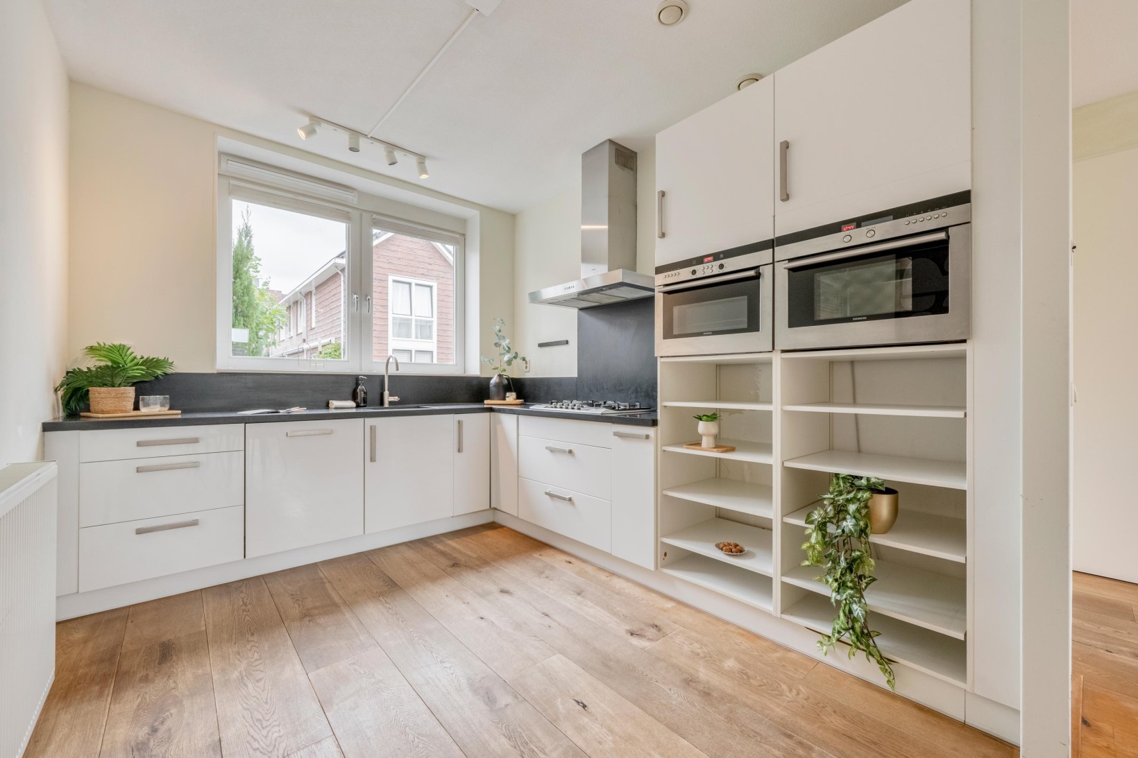 Tussenwoning te koop: Vogezen 29, Assendelft