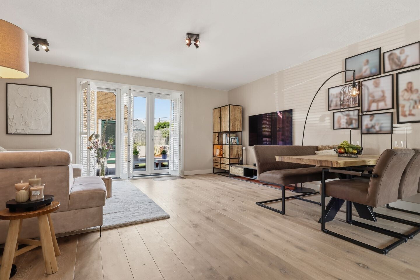 Tussenwoning te koop: Laurentiden 13, Assendelft