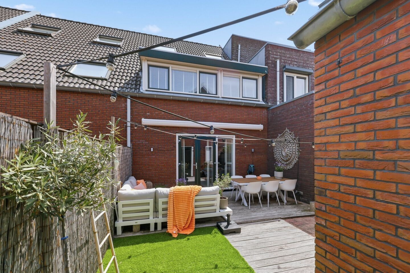 Tussenwoning te koop: Laurentiden 13, Assendelft