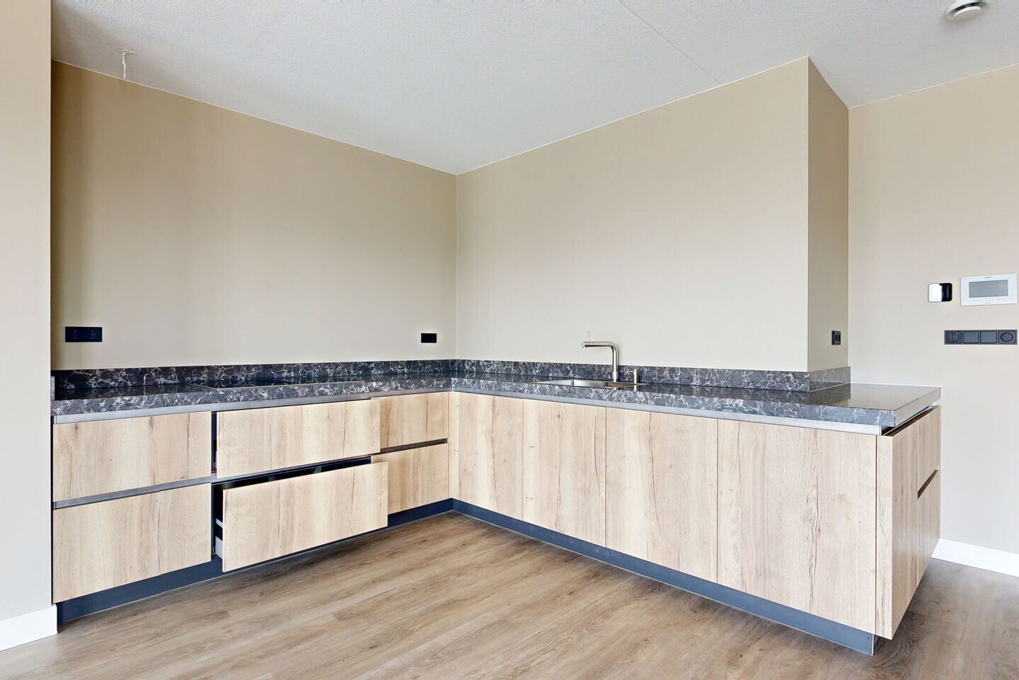 Appartement te koop: Beemdgras 27, Assendelft