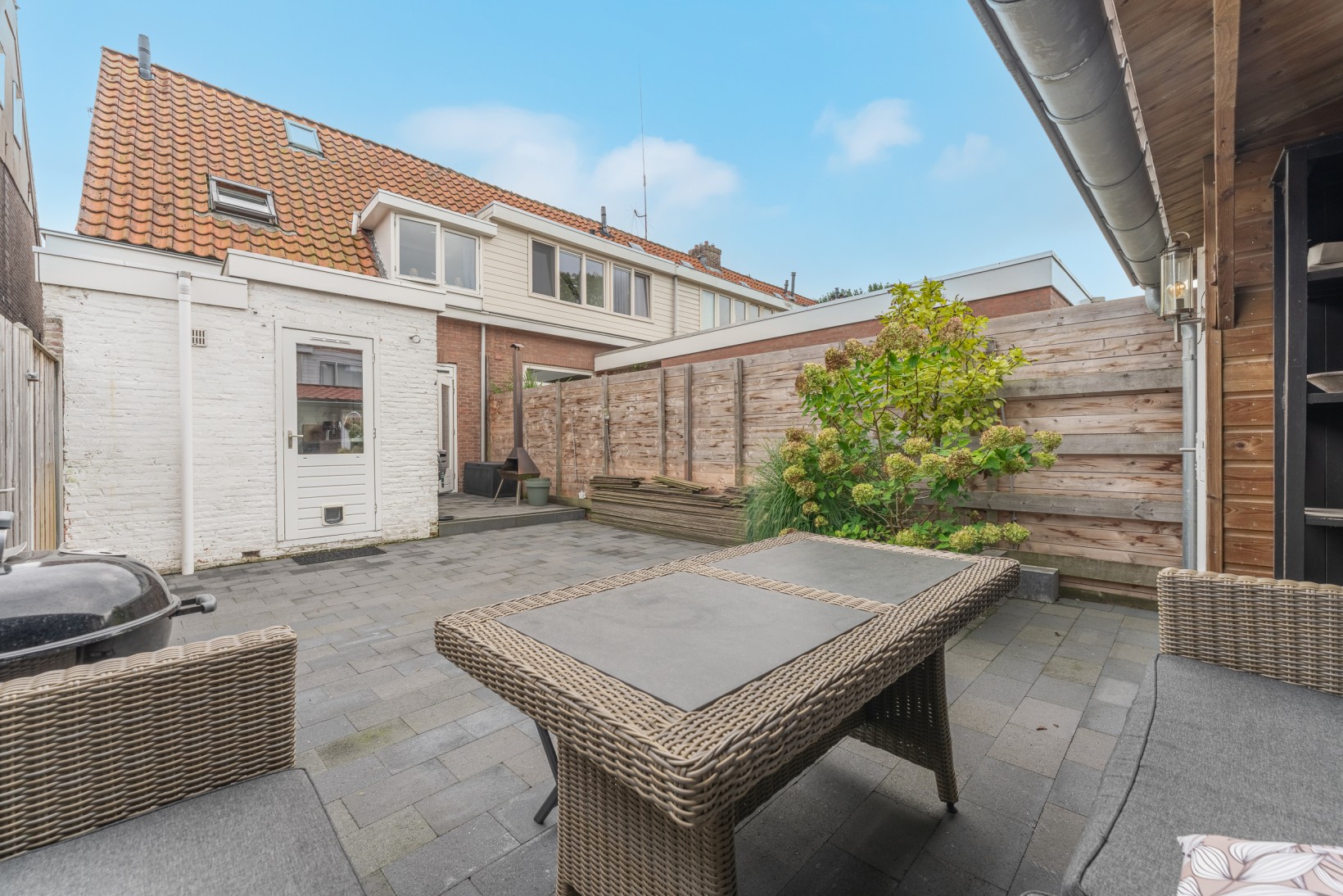 Hoekwoning te koop: Lange Tuinstraat 24, Enkhuizen