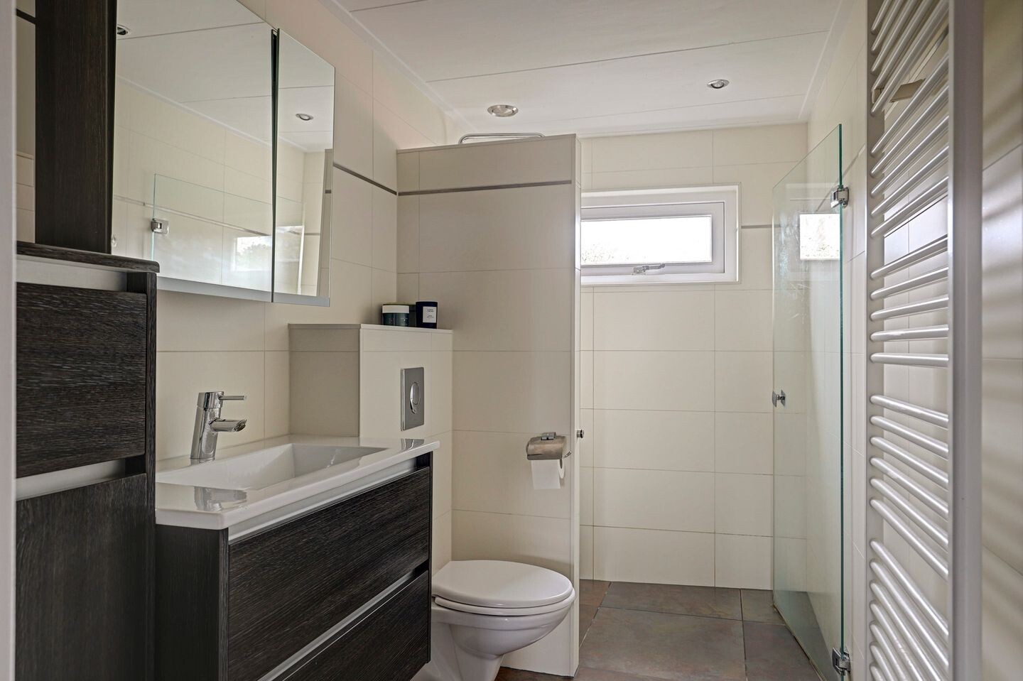 Tussenwoning te koop: Venuslaan 49, Enkhuizen