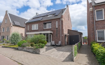 Om de Lande 45