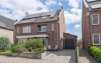 Om de Lande 45