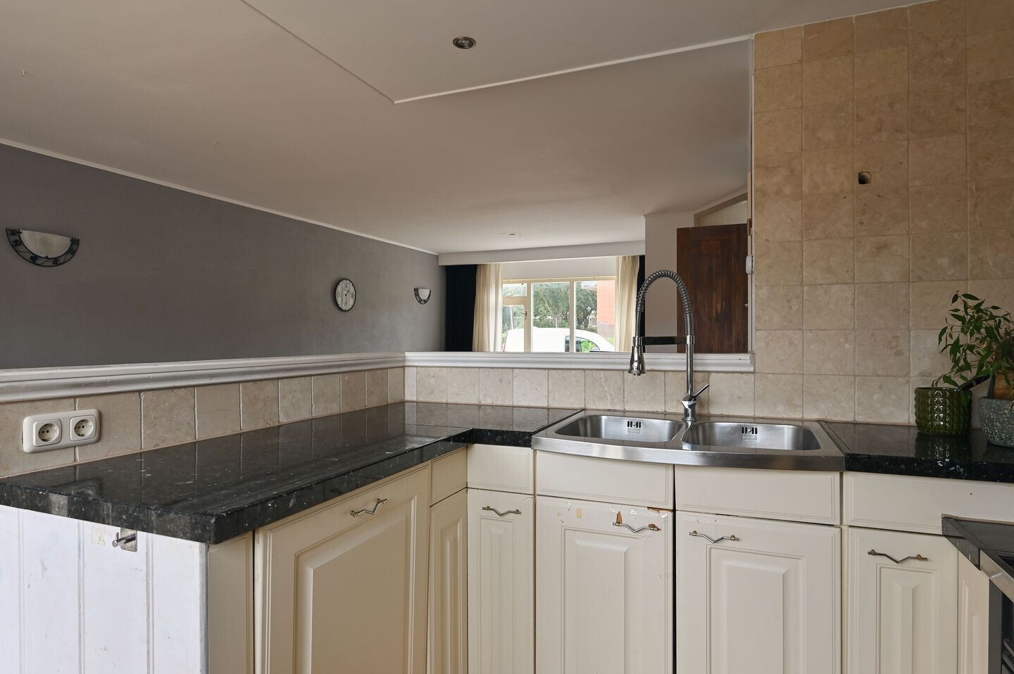 Tussenwoning te koop: Jan Gooskaai 8, Enkhuizen