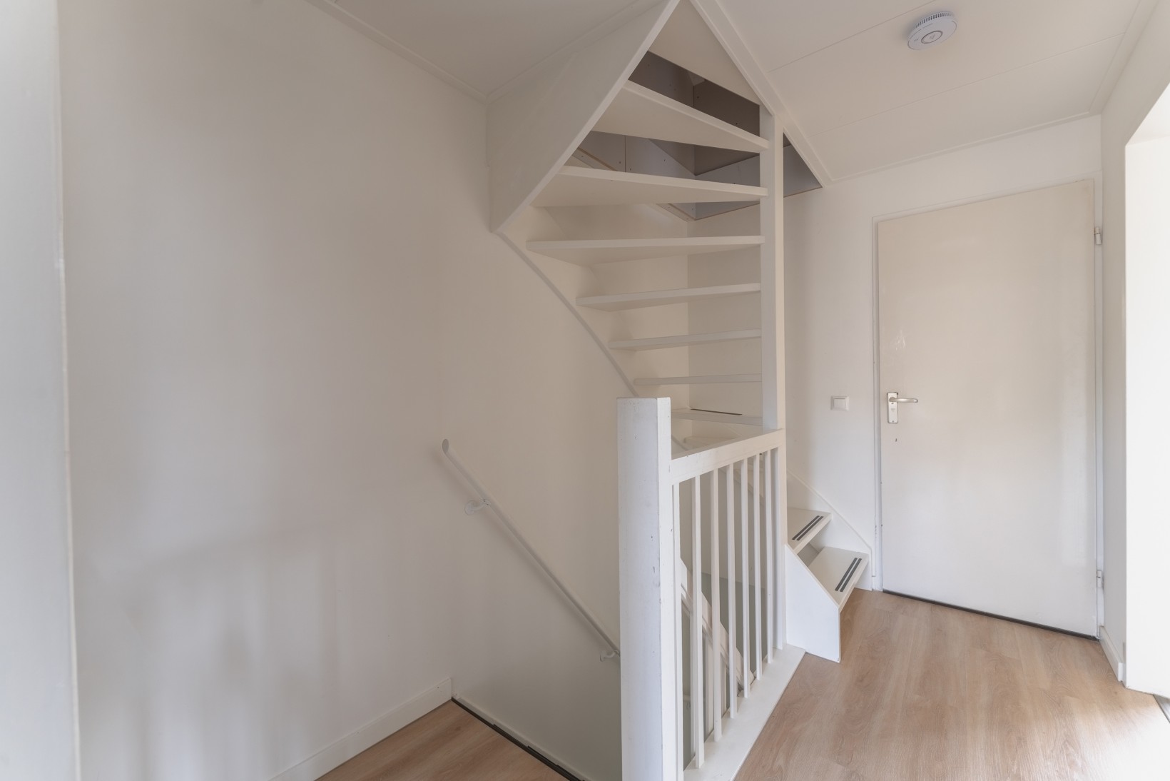 Tussenwoning te koop: Berkenlaan 4, Enkhuizen