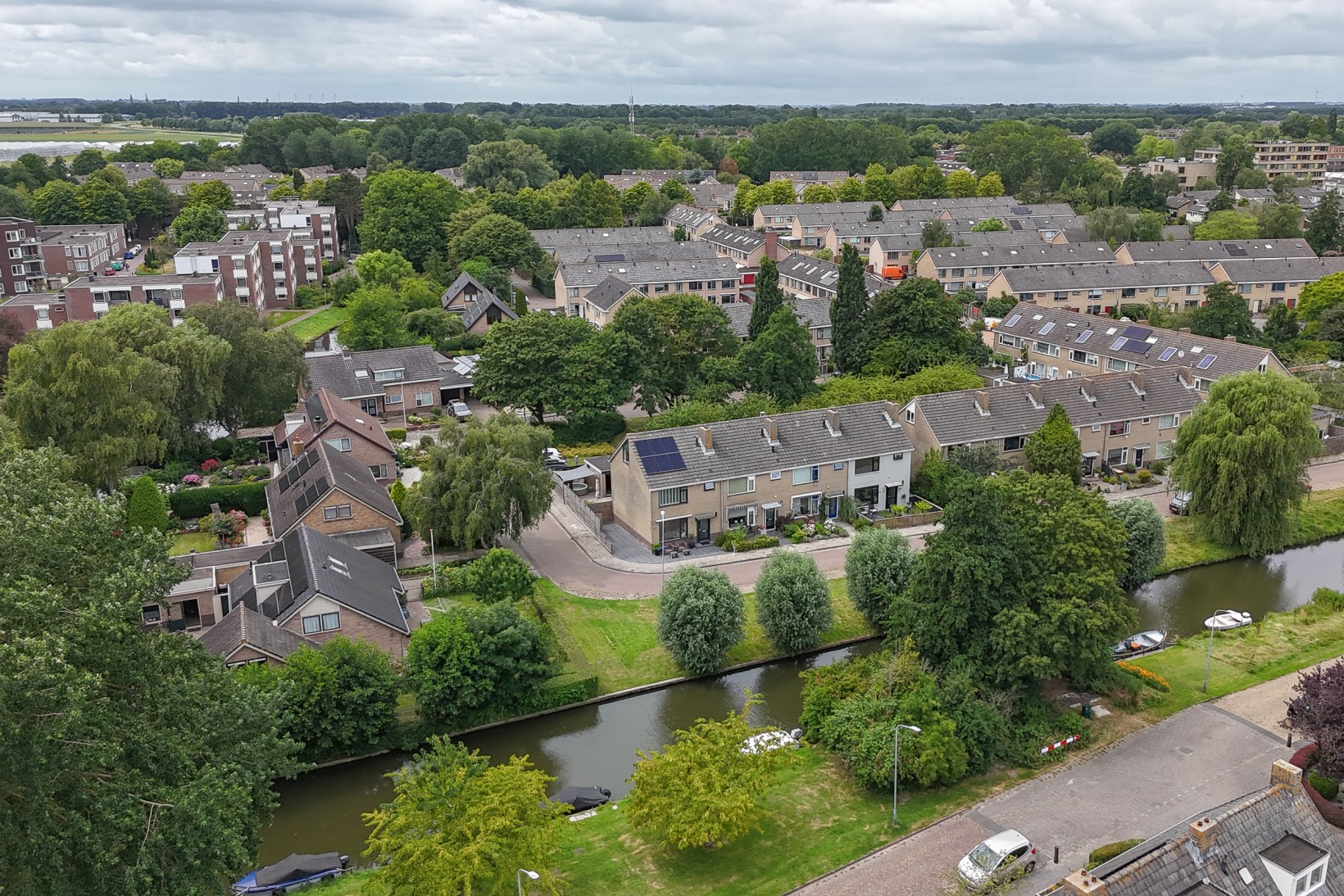 Hoekwoning te koop: Wilgenkade 1, Enkhuizen