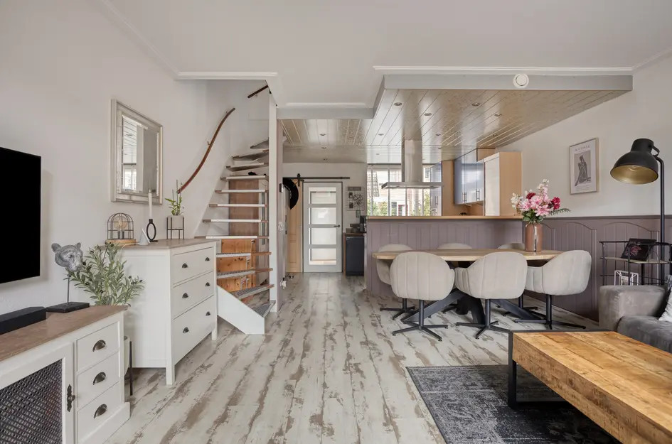 Tussenwoning te koop: Leeuwerik 14, Venhuizen