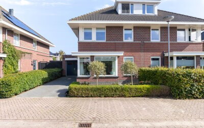 De Pauw 6