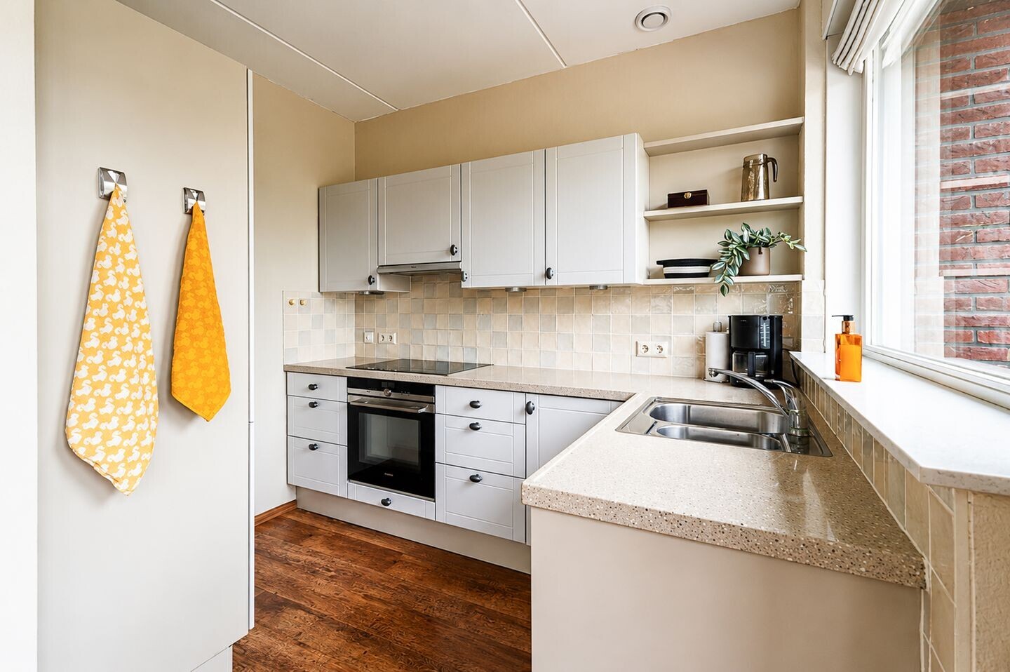 Hoekwoning te koop: De Zwarte Arend 1, Venhuizen